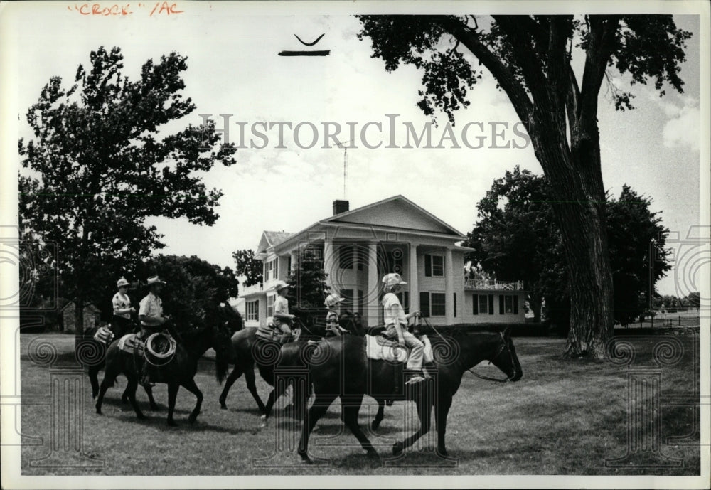 1980 Press Photo Horseback Riding - RRW01259 - Historic Images