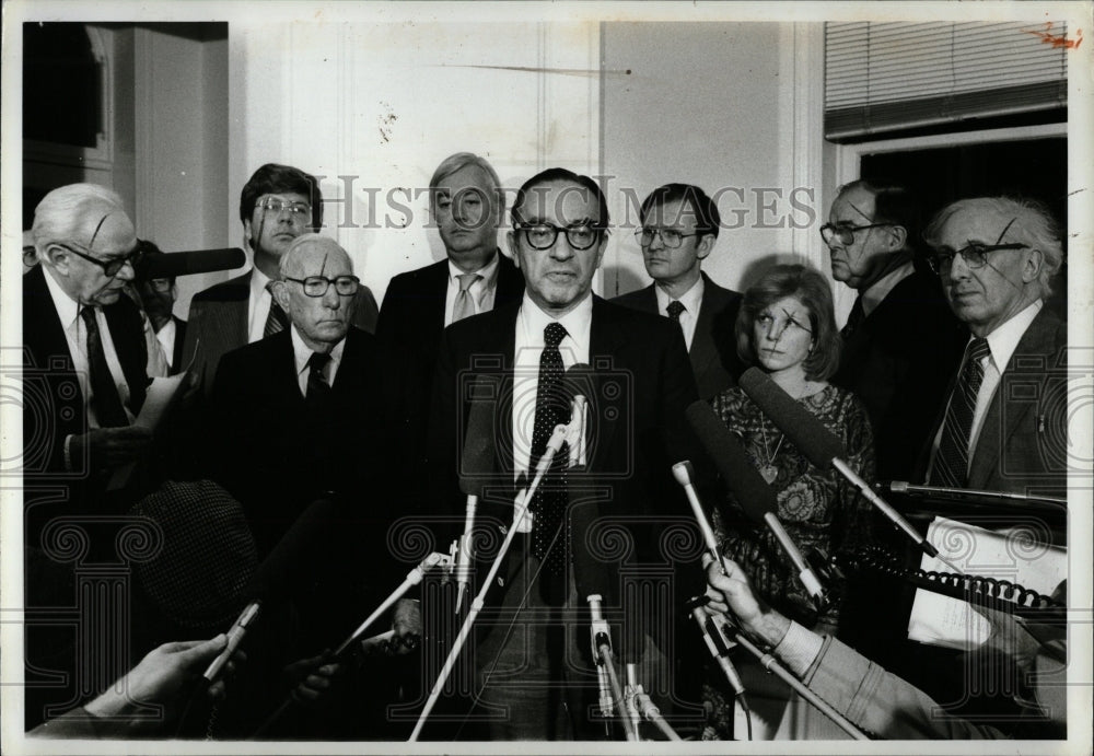 1983 Press Photo Alan Greenspan bi partisan committee - RRW01557 - Historic Images