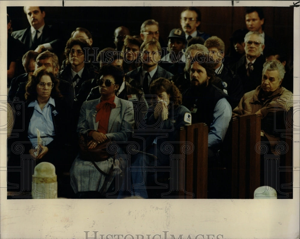 1991 Press Photo Royal Oak Post Office Five Shootings - RRW01587 - Historic Images