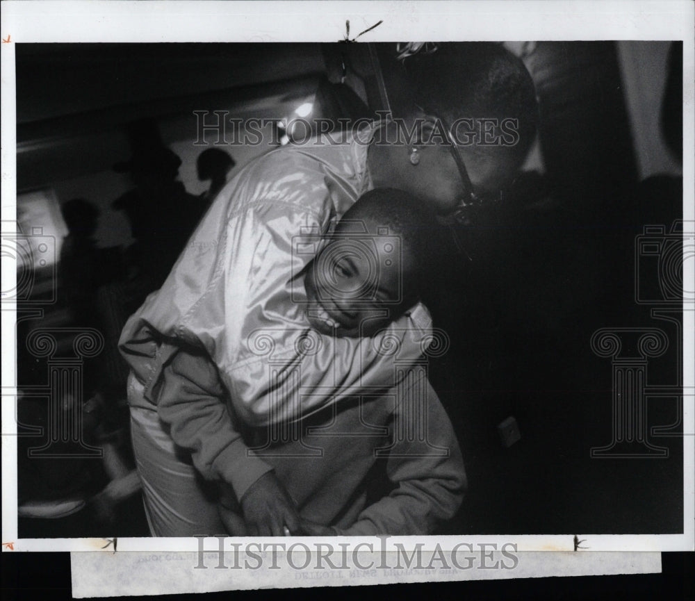 1993 Press Photo Detroit Grateful House Residents Play - RRW01607 - Historic Images