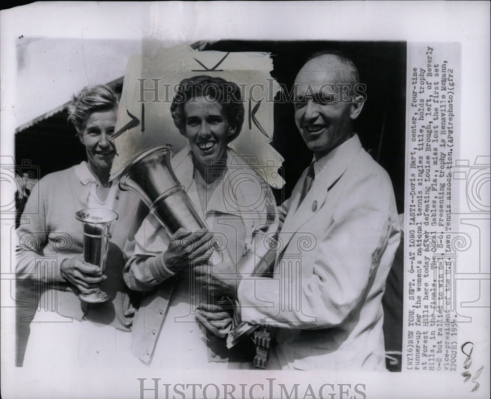 1954 Press Photo Womens Tennis Winner Forest Hills - RRW01609 - Historic Images