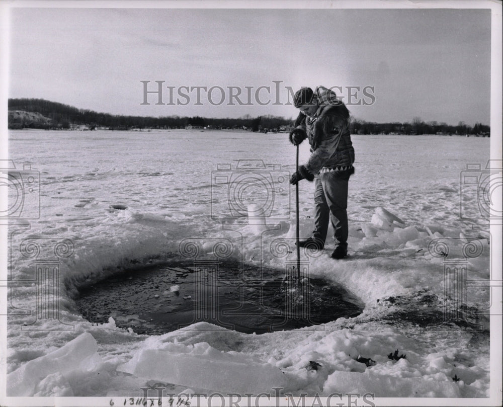 1963 Press Photo Swimming Hole Maceday Lake - RRW01613 - Historic Images