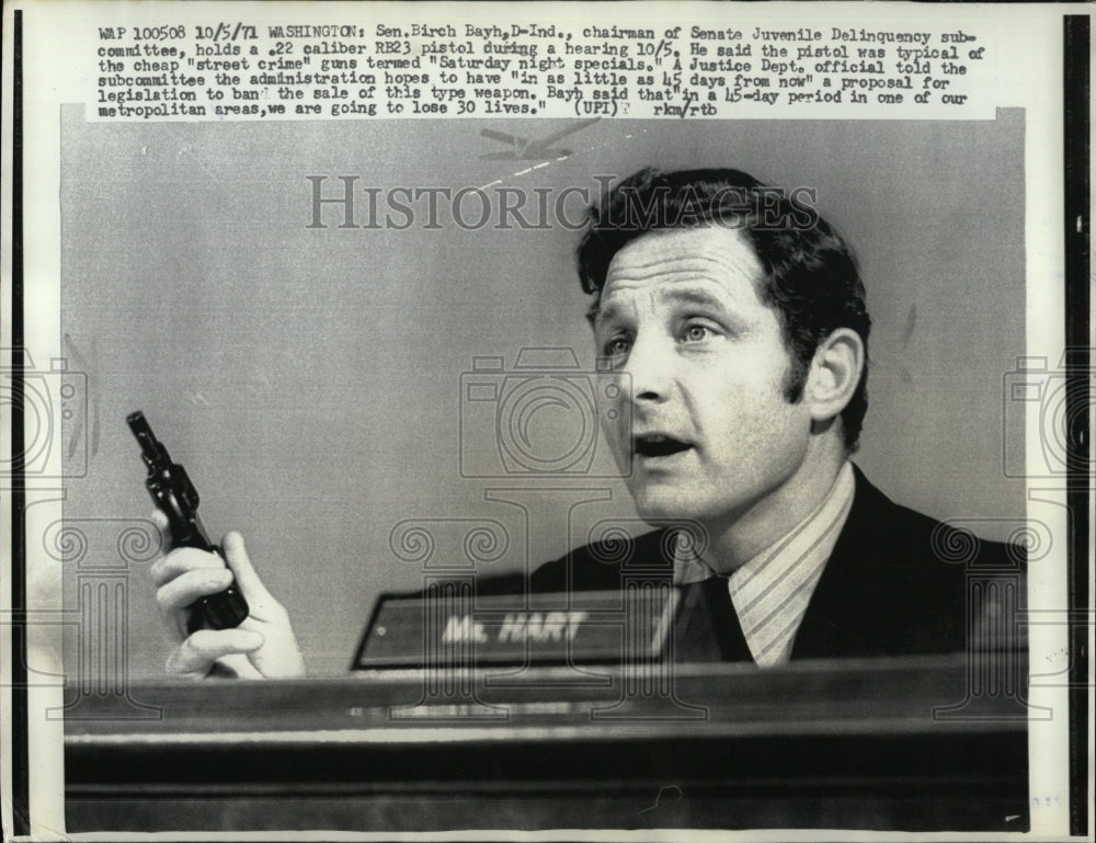 1971 Press Photo Sen Birch Bayh United States Senator - RRW01615 - Historic Images