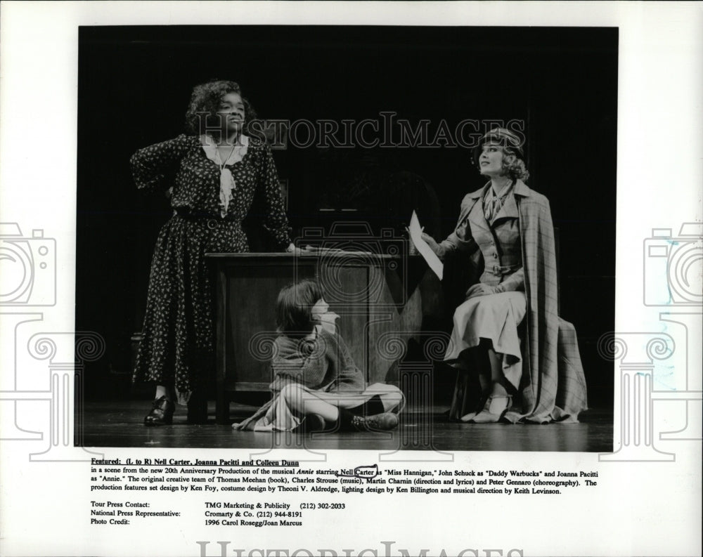 1996 Press Photo Annie Rosemont Theatre - RRW01789 - Historic Images