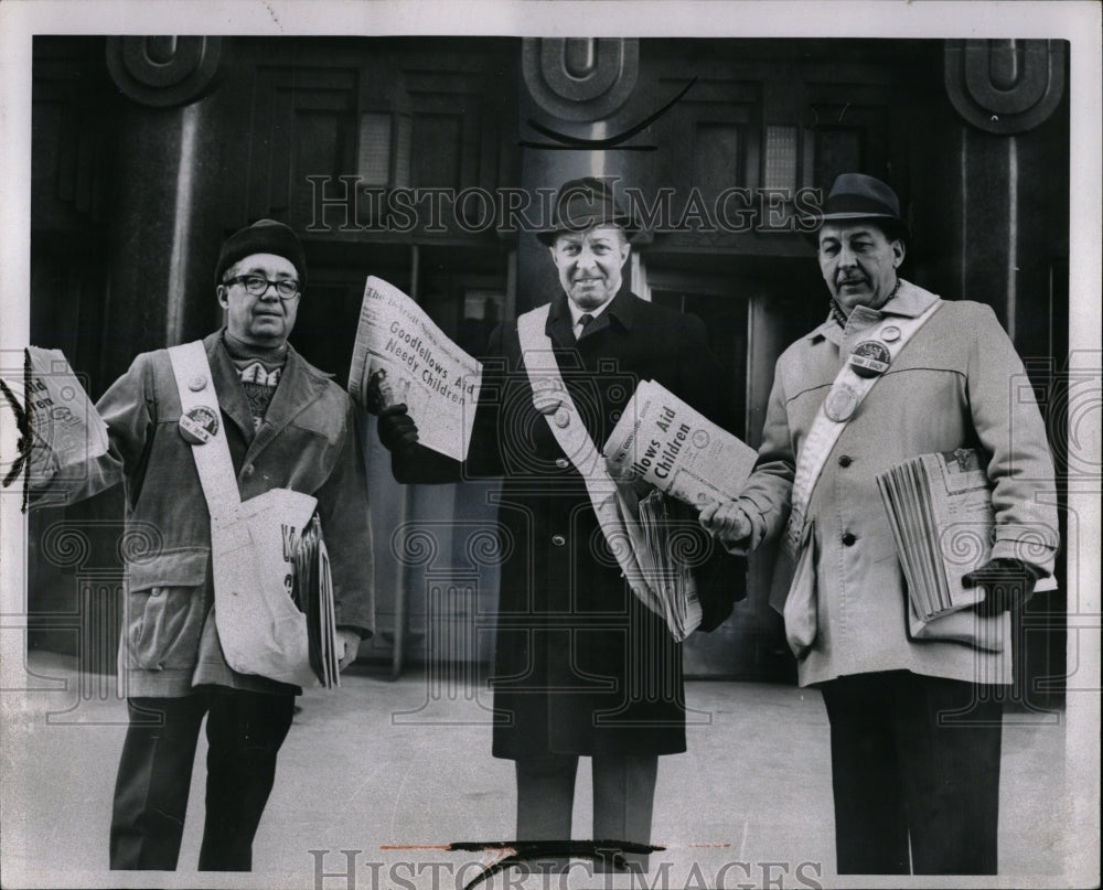 1964 Press Photo F. Brady Sr. F. Brady Jr. and Ed Brady - RRW01859 - Historic Images