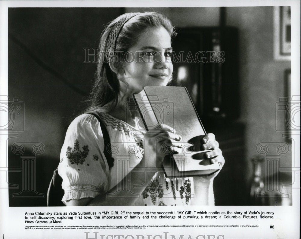 1994 Press Photo Anna Chlumsky actress - RRW01887 - Historic Images
