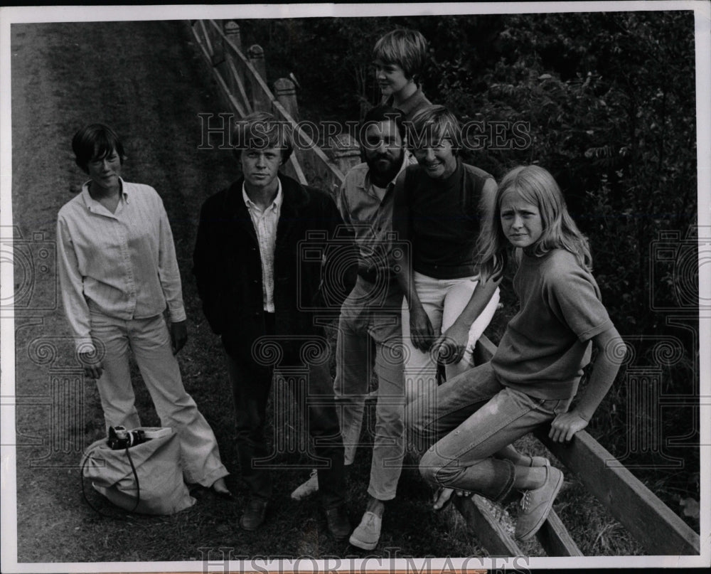 1970 Press Photo Philip Hart&#39;s Family - RRW01997 - Historic Images