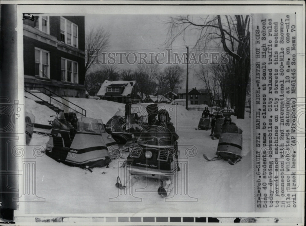 1970 Press Photo MI Students Snowmobiles - RRW02003 - Historic Images