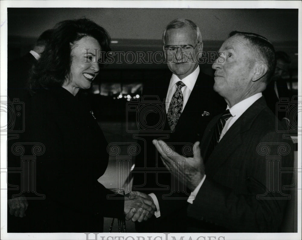 1991 Press Photo Mrs Lee Darrien Earle - RRW02139 - Historic Images