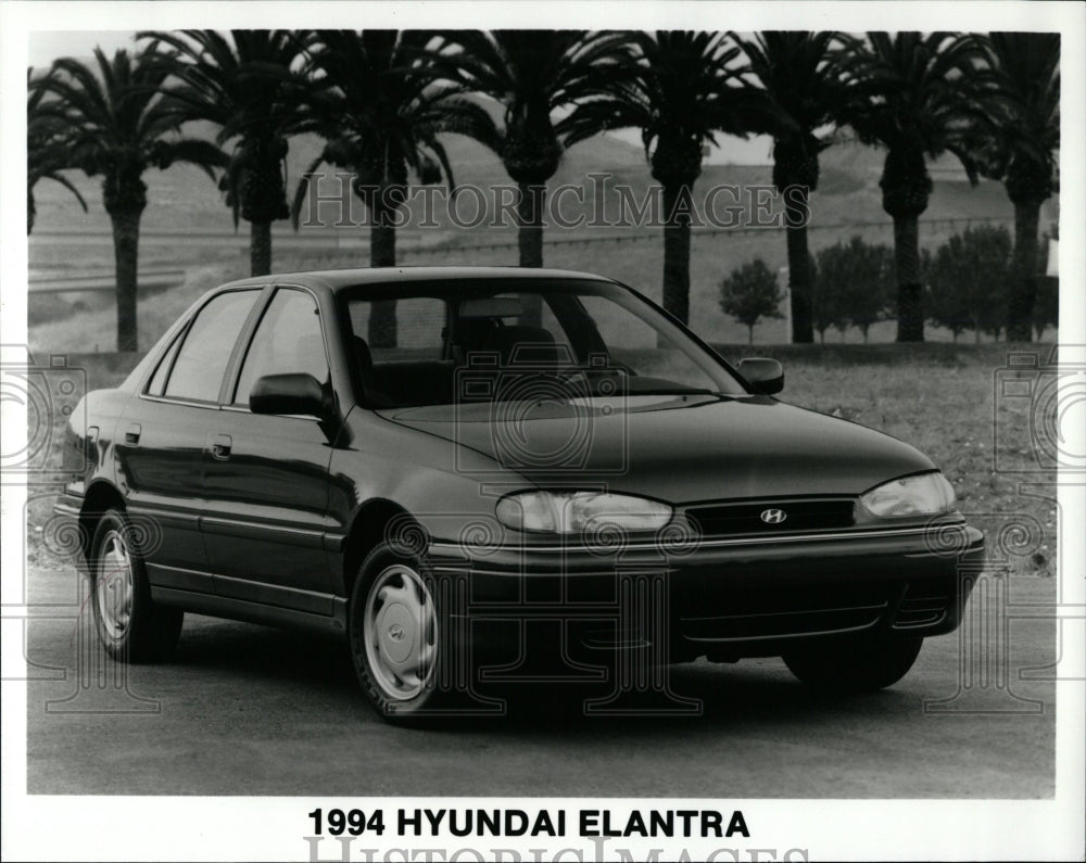 1994 Press Photo Hyundai Elantra - RRW02155 - Historic Images