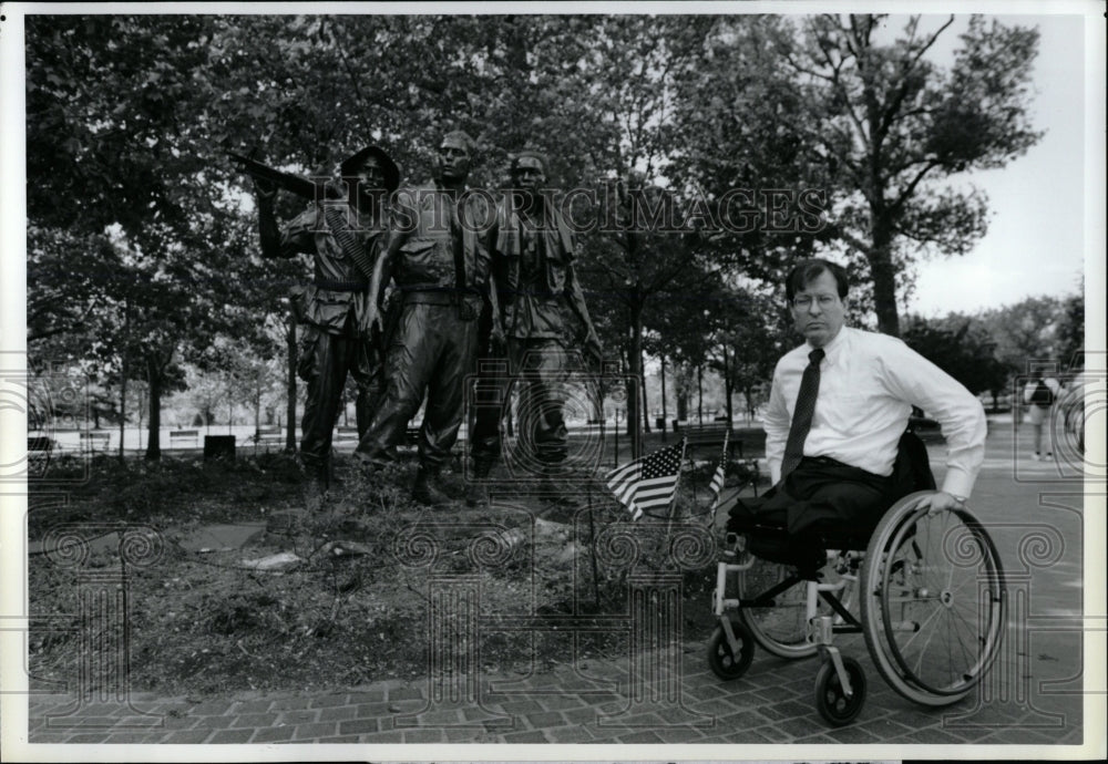 1991 Press Photo Lewis Puller Jr. Vietnam Veteran - RRW02213 - Historic Images