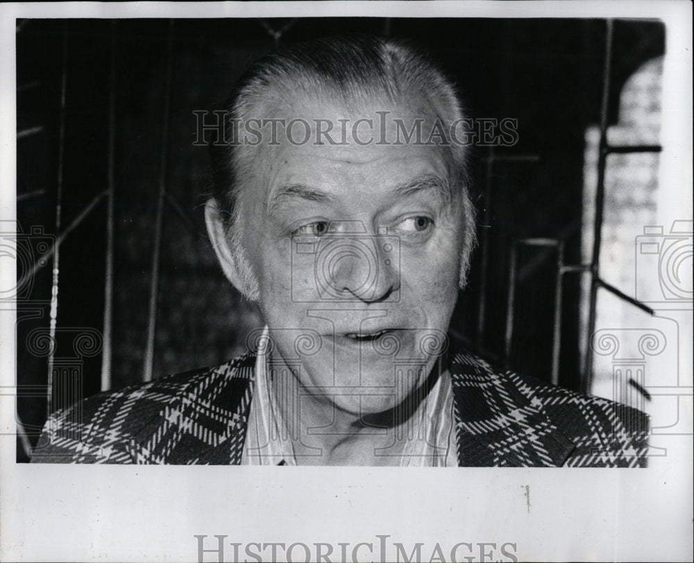 1974 Press Photo Actor Lyle Talbot - RRW02433 - Historic Images