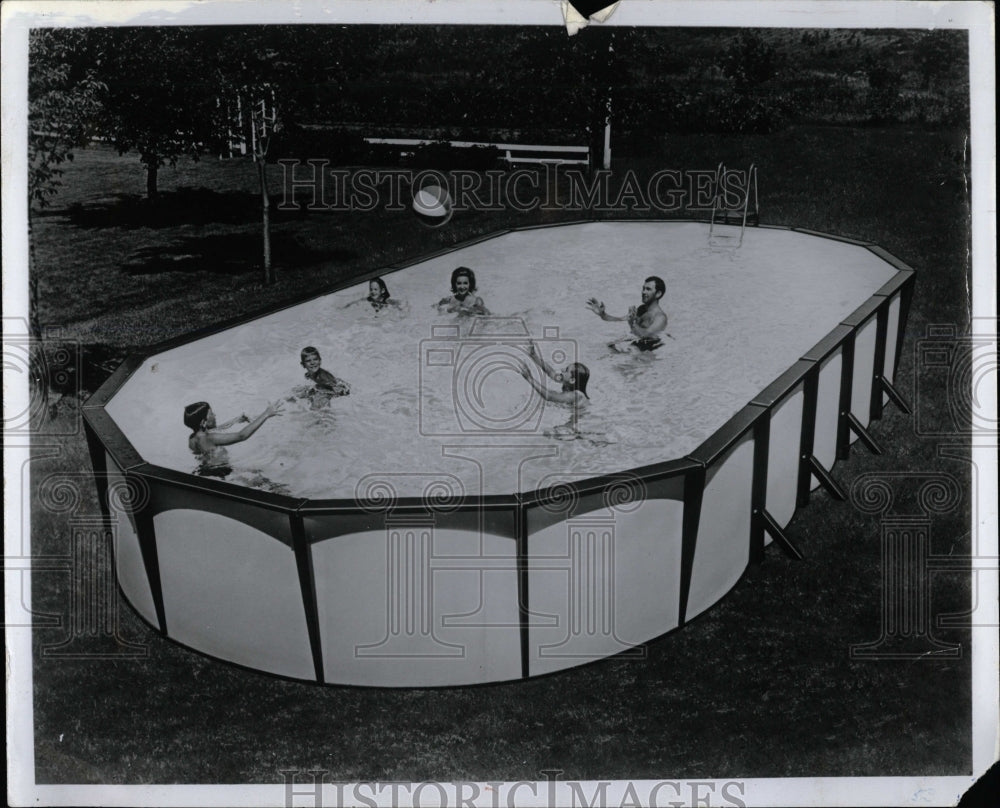 1970 Press Photo Swimming Pool - RRW02451 - Historic Images