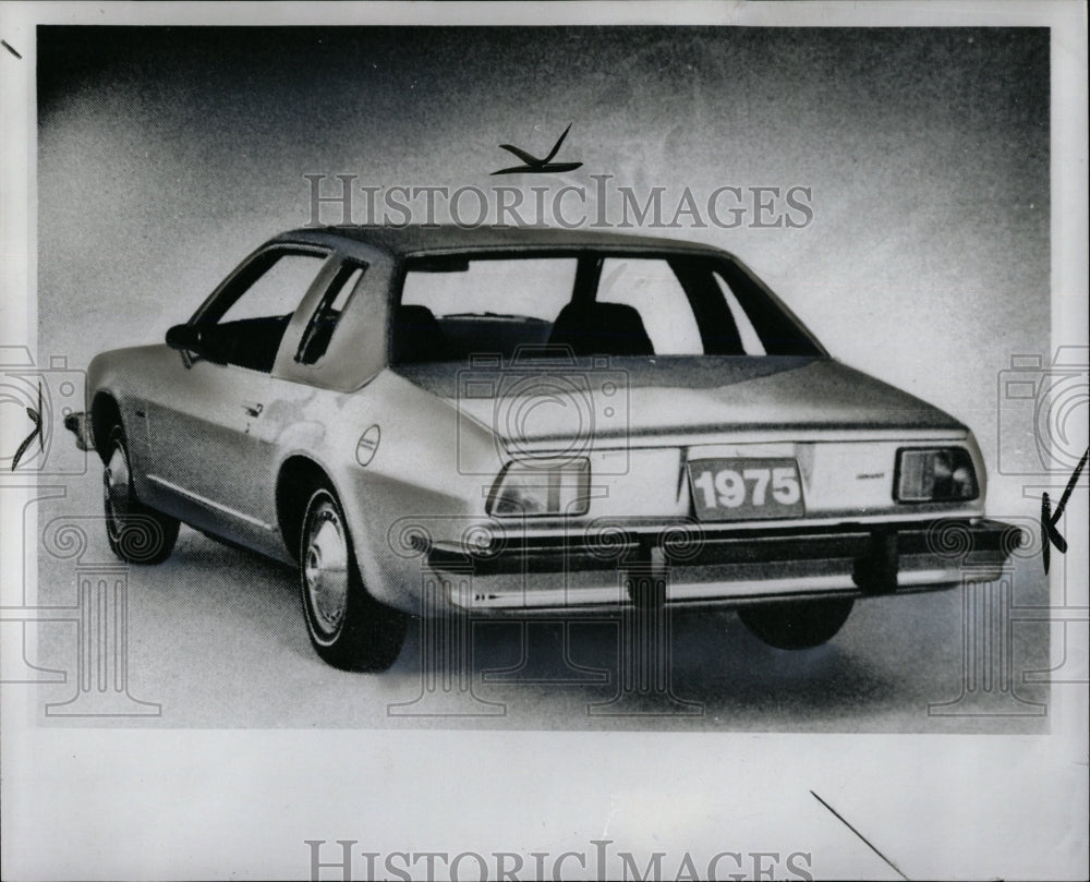 1975 Press Photo Chevrolet Monza General Motors model - RRW02561 - Historic Images