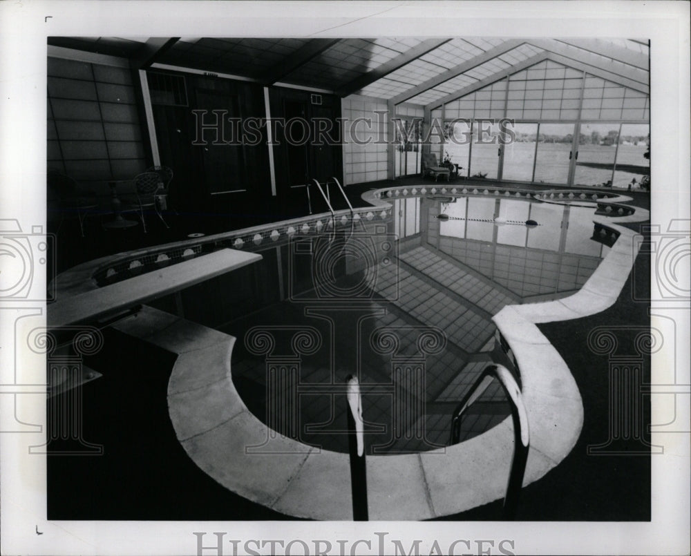 1972 Press Photo indoor swimming pool - RRW02567 - Historic Images