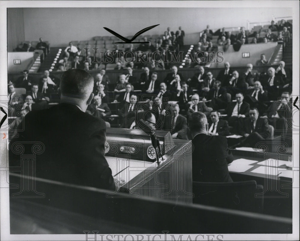 1965 Press Photo Cobo Hall Insurance Hearing Crowd - RRW02617 - Historic Images