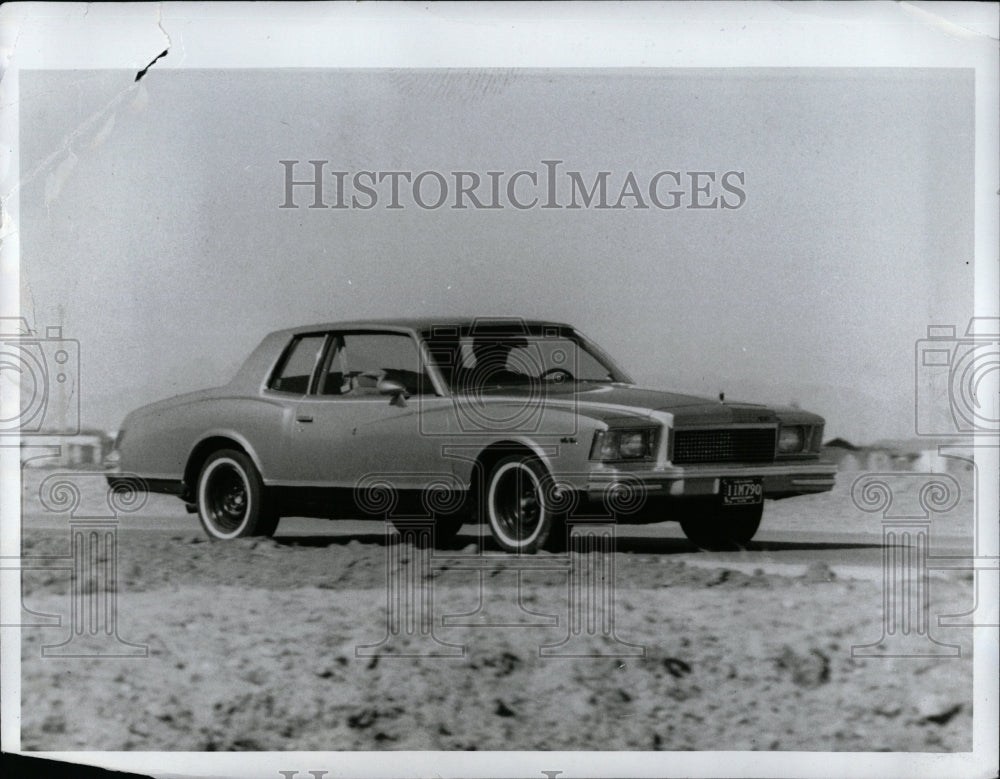 1977 Press Photo Chevrolet Automobile Monte Carlo Model - RRW02771 - Historic Images