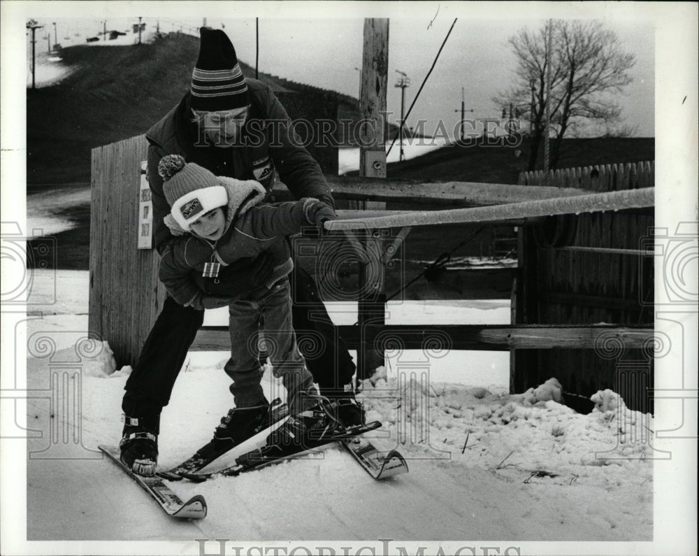 1981 Press Photo Mt Brighton Snow Ski School - RRW02787 - Historic Images