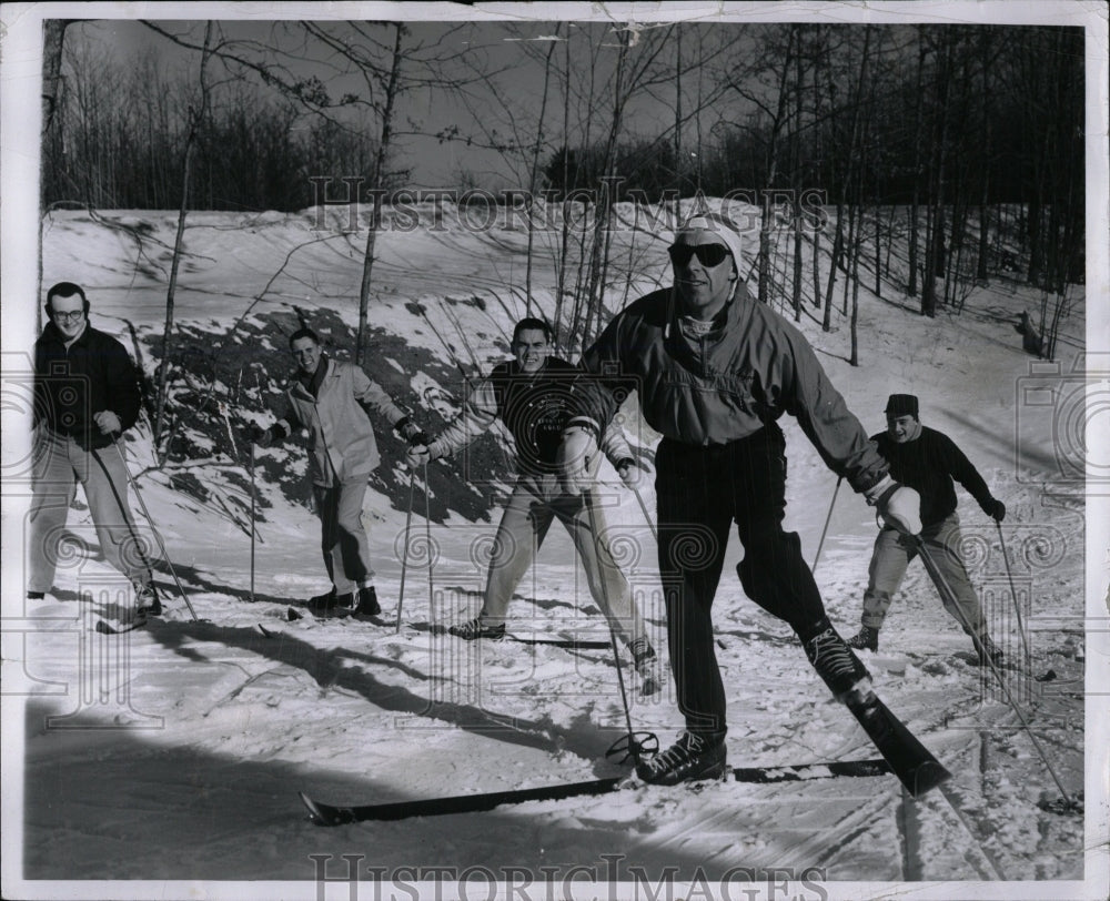1957 Press Photo Skiing Lake Snow Bowl - RRW02799 - Historic Images