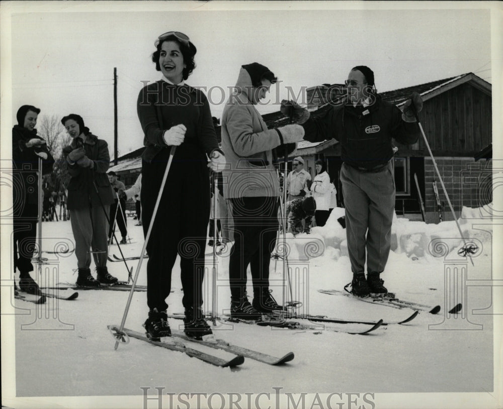 1957 Press Photo Skiing Lessons - RRW02803 - Historic Images