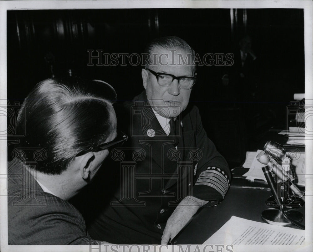 1967 Press Photo Fire Chief Charles Quinlan - RRW02881 - Historic Images