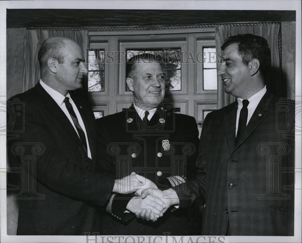 1967 Press Photo Lugi Cicchelli Charles Quinlan - RRW02883 - Historic Images