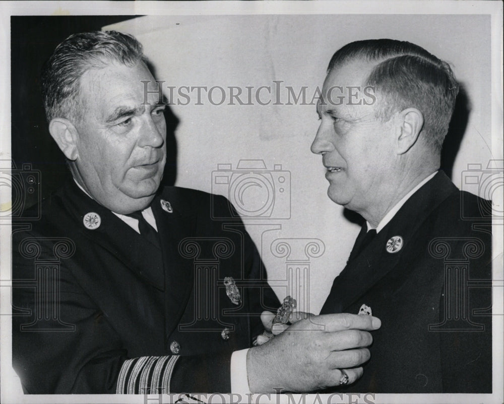 1967 Press Photo Detroit Fire Chief Glenn Thom - RRW02887 - Historic Images