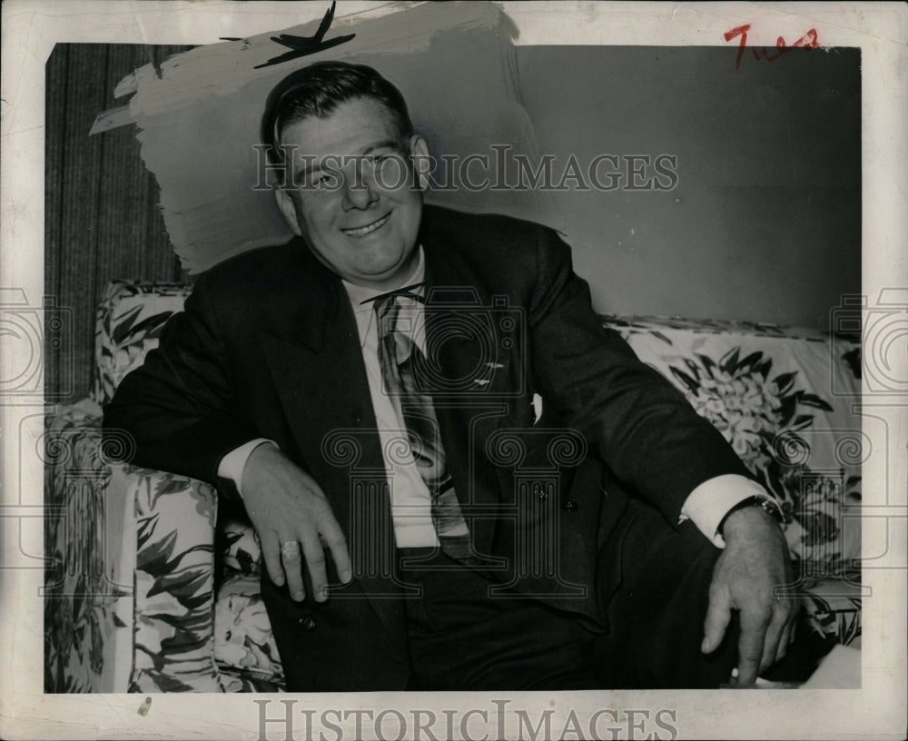 1949 Press Photo Author Godfrey - RRW02939 - Historic Images