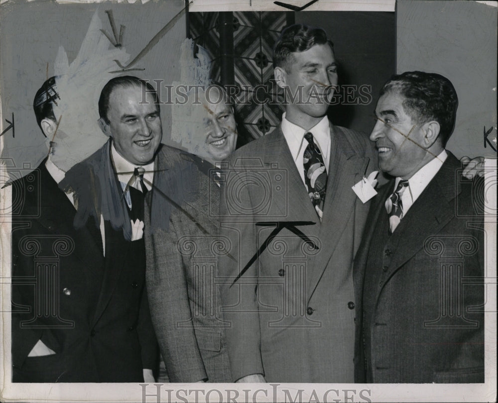 1948 Press Photo Detroit News Group Meeting Luby Fife - RRW02973 - Historic Images