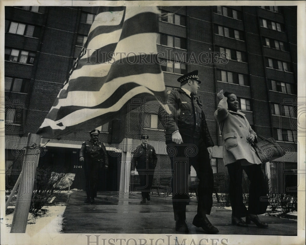 1975 Press Photo Election Voting Fraud - RRW03505 - Historic Images