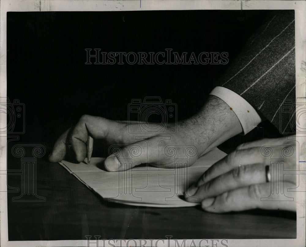 1947 Press Photo Voting Fraud - RRW03641 - Historic Images