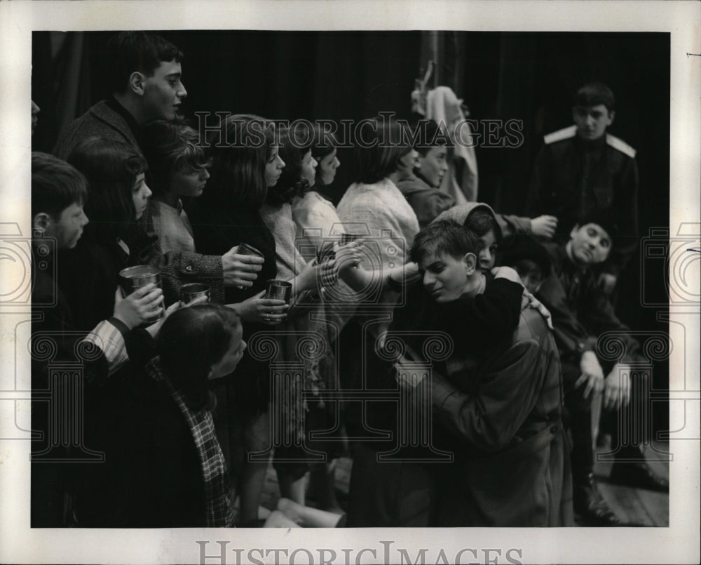 1967 Press Photo Bernard Norwich Center Youth Theater - RRW03759 - Historic Images