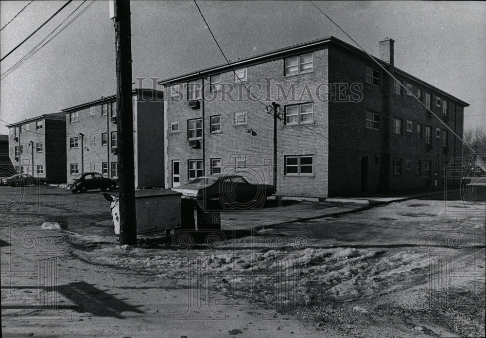 1973 Press Photo Apartment Buildings Berwyn Illinois - RRW03775 - Historic Images