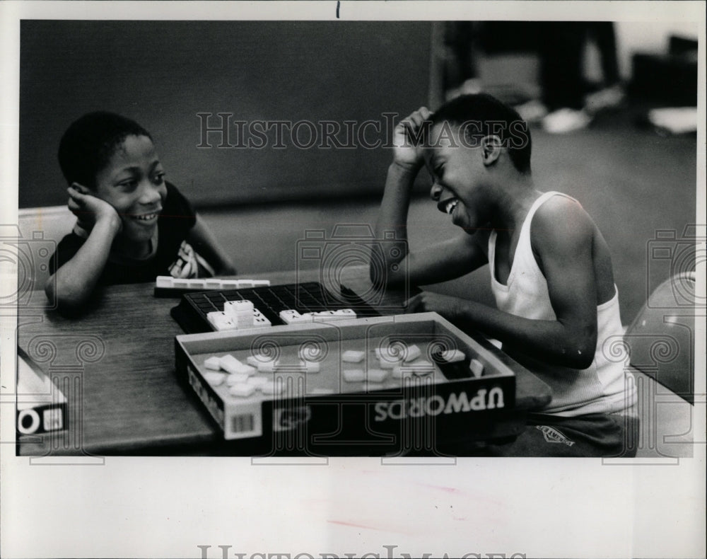 1989 Press Photo Gregory Wilson &amp; Marcus Johnson Play - RRW03831 - Historic Images