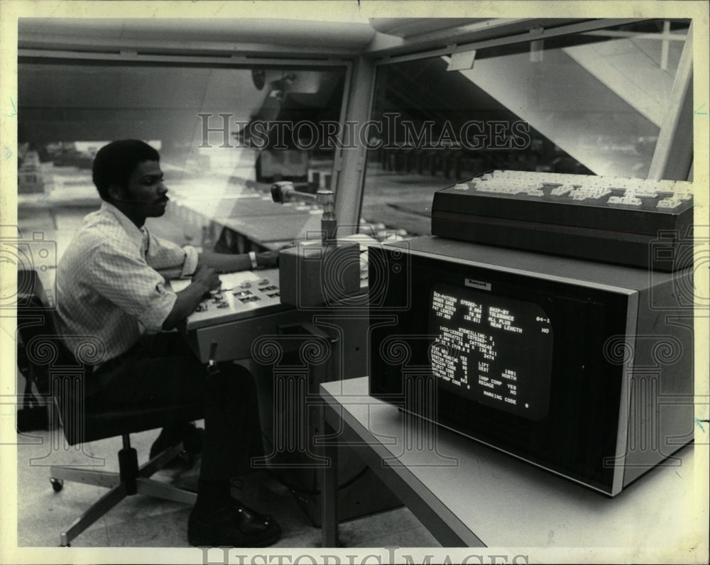 1978 Press Photo operator Bethelehm Steel computer - RRW03897 - Historic Images