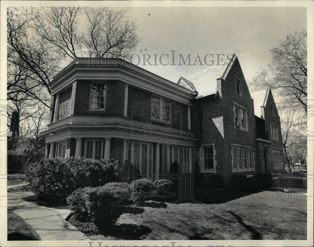 1976 Press Photo Illinois Chicago Neighbor hoods Beverl - RRW03923 - Historic Images