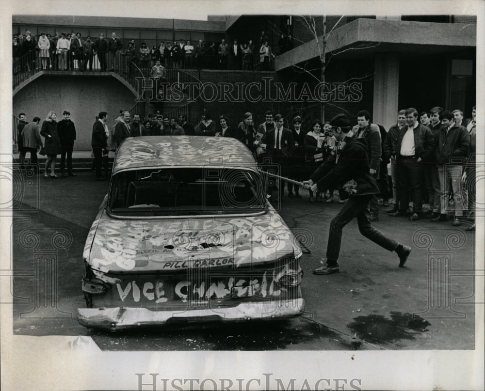 1969 Press Photo Student enjoying Automobile demolotion - RRW03951 - Historic Images