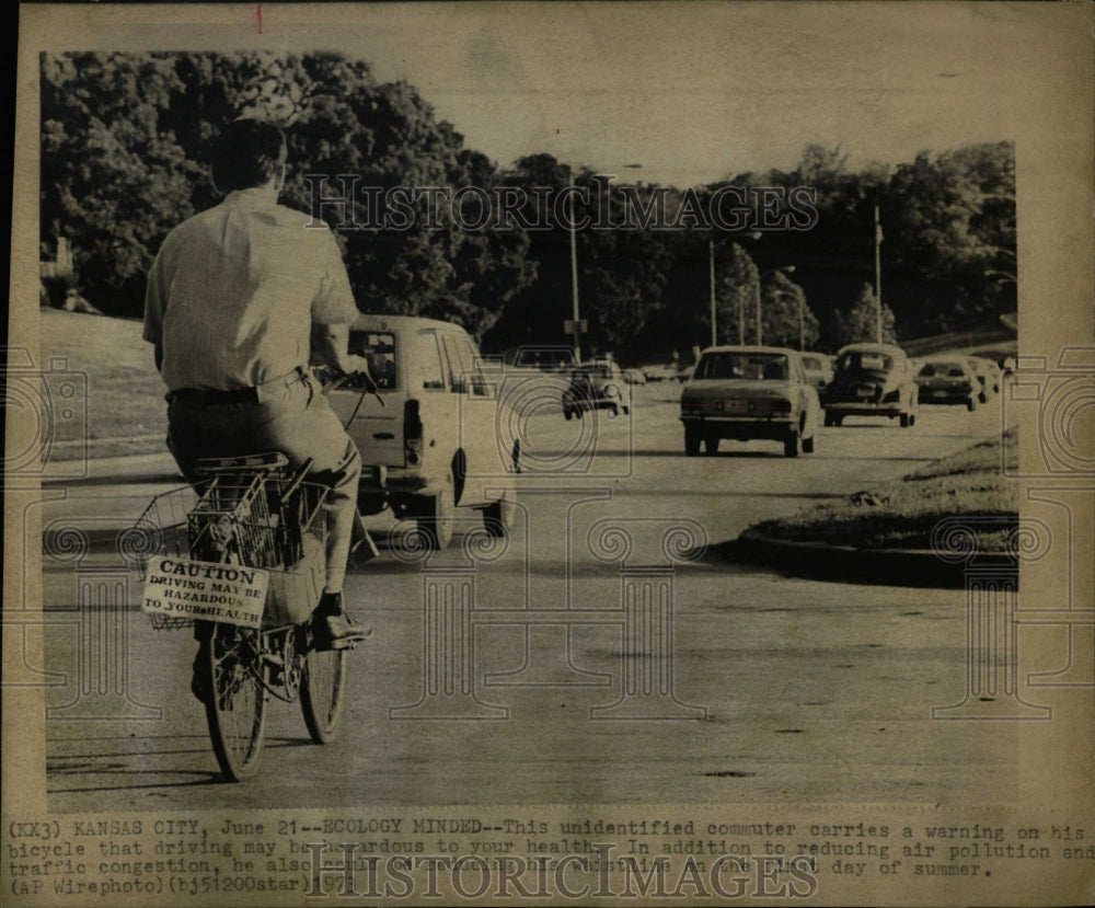 1973 commuter bicycle air pollution-Historic Images