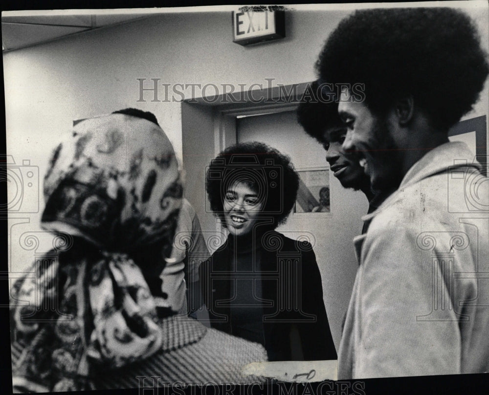 1972 Press Photo Lauren Snowden Social Worker Chicago - RRW04367 - Historic Images