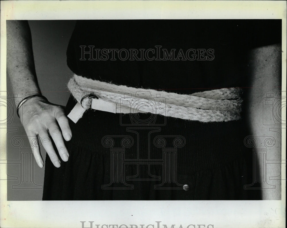 1983 Press Photo Womens Belt - RRW04433 - Historic Images