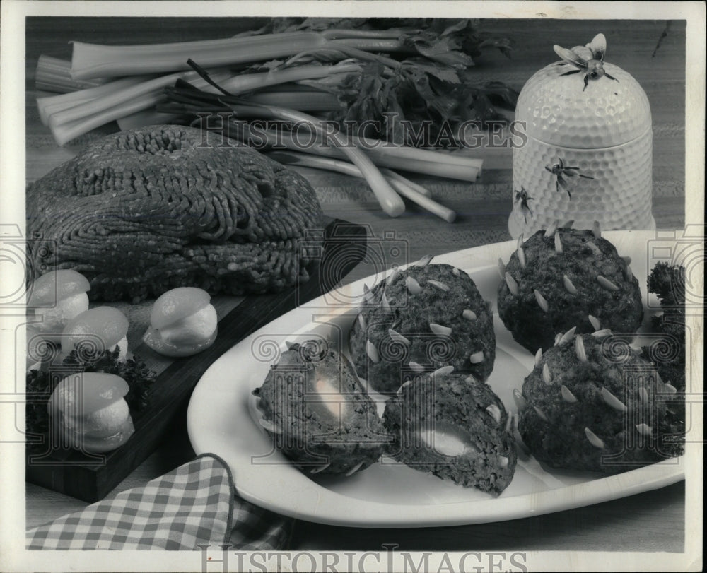 1981 Press Photo Beefhives Ground Beef - RRW04497 - Historic Images