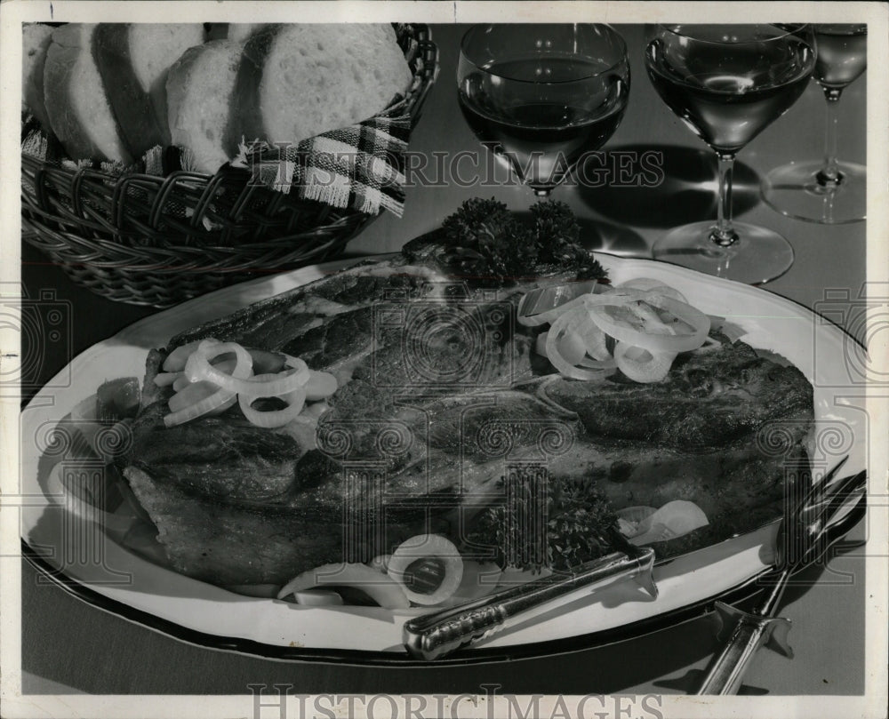 1967 Press Photo Beef French style pot roast food - RRW04499 - Historic Images