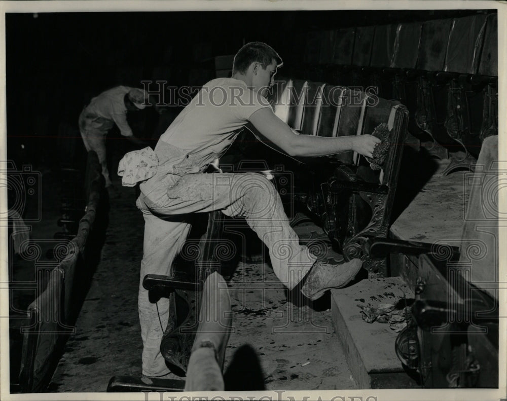 1965 Press Photo Auditorium William Oswald Nick Rodinos - RRW04675 - Historic Images