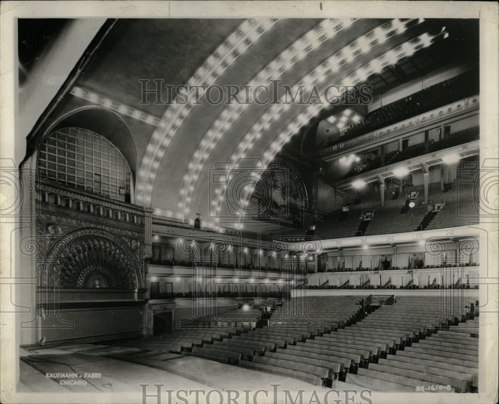 1967 Press Photo picture show Auditorium theater Light - RRW04695 - Historic Images