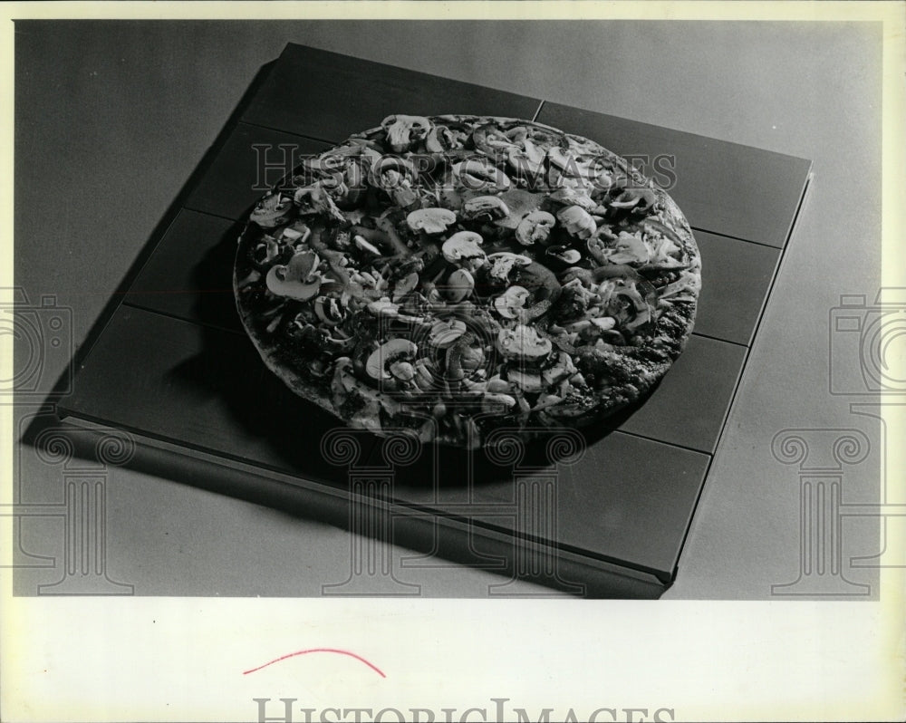 1937 Press Photo Baker Tiles Pizza Breads Crisp Crust - RRW04809 - Historic Images