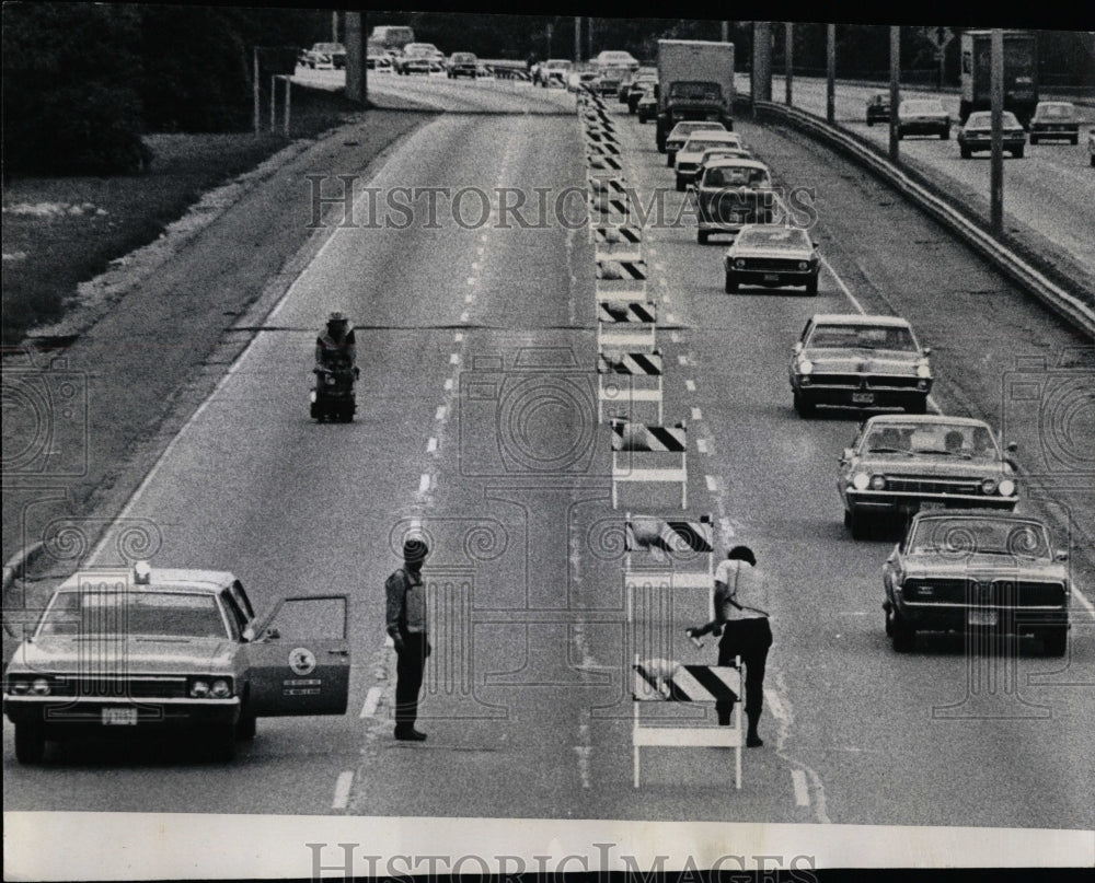 1973 Press Photo St Overpass Edens Expressway Traffic - RRW04933 - Historic Images