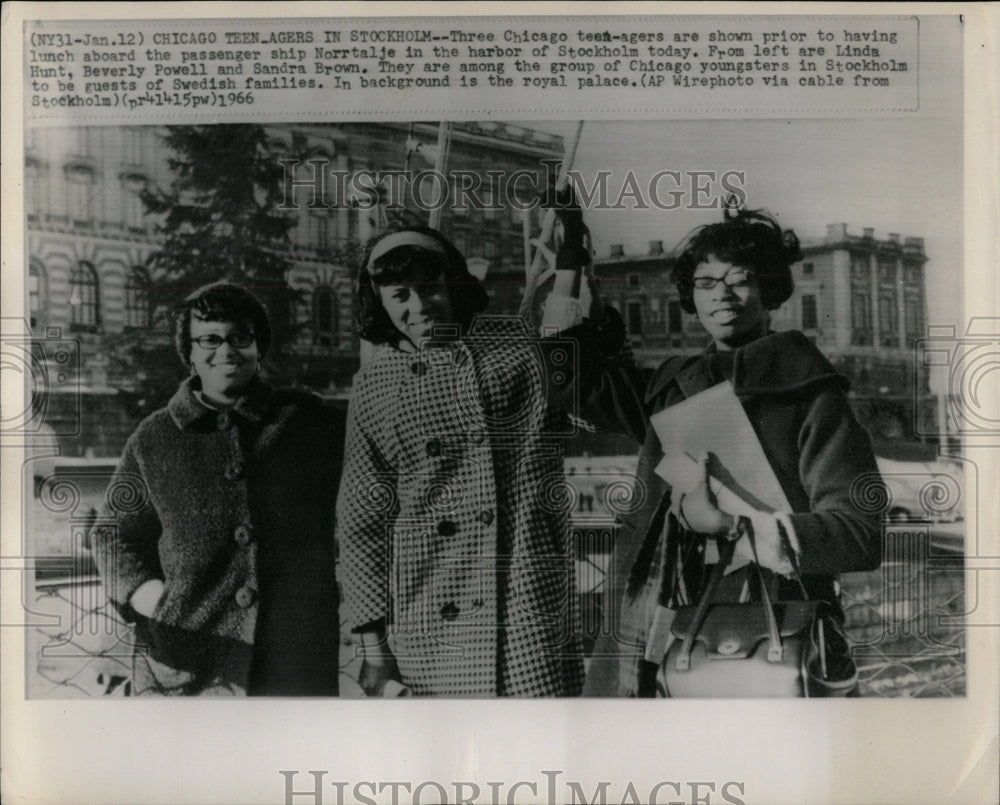 1966 Press Photo Chicago teen agers in stockholm - RRW05033 - Historic Images