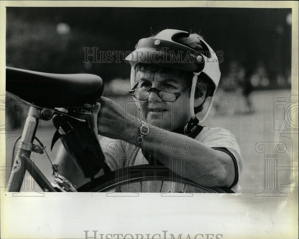 1983 Press Photo Dorothy Wehnert Kanakee speed bike - RRW05071 - Historic Images