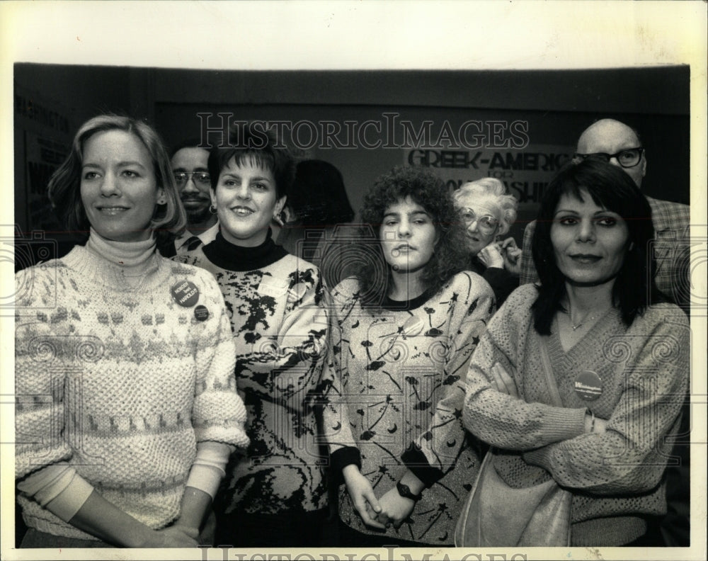 1987 Press Photo Harold Washington Assyrian club Women - RRW05405 - Historic Images