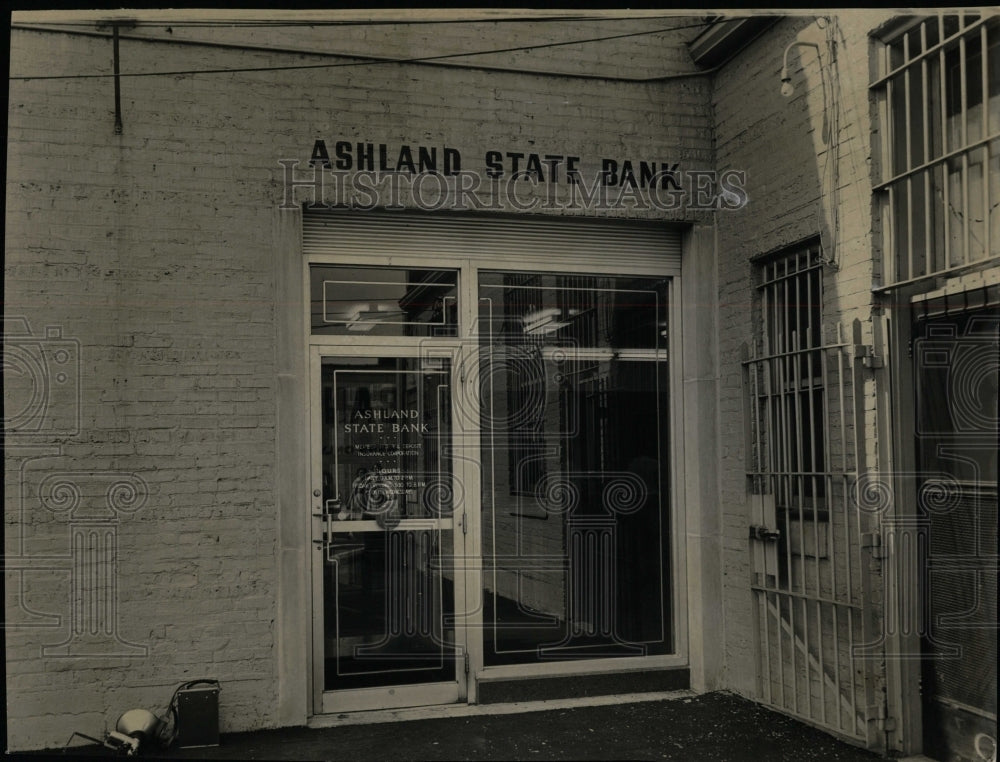 Press Photo Exterior Ashland State Bank - RRW05419 - Historic Images